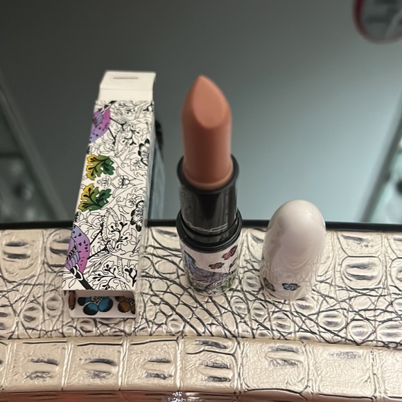 NIB! Mac Cosmetics Liberty Of London Collection Lipstick In Color Peachstock. - Picture 4 of 14